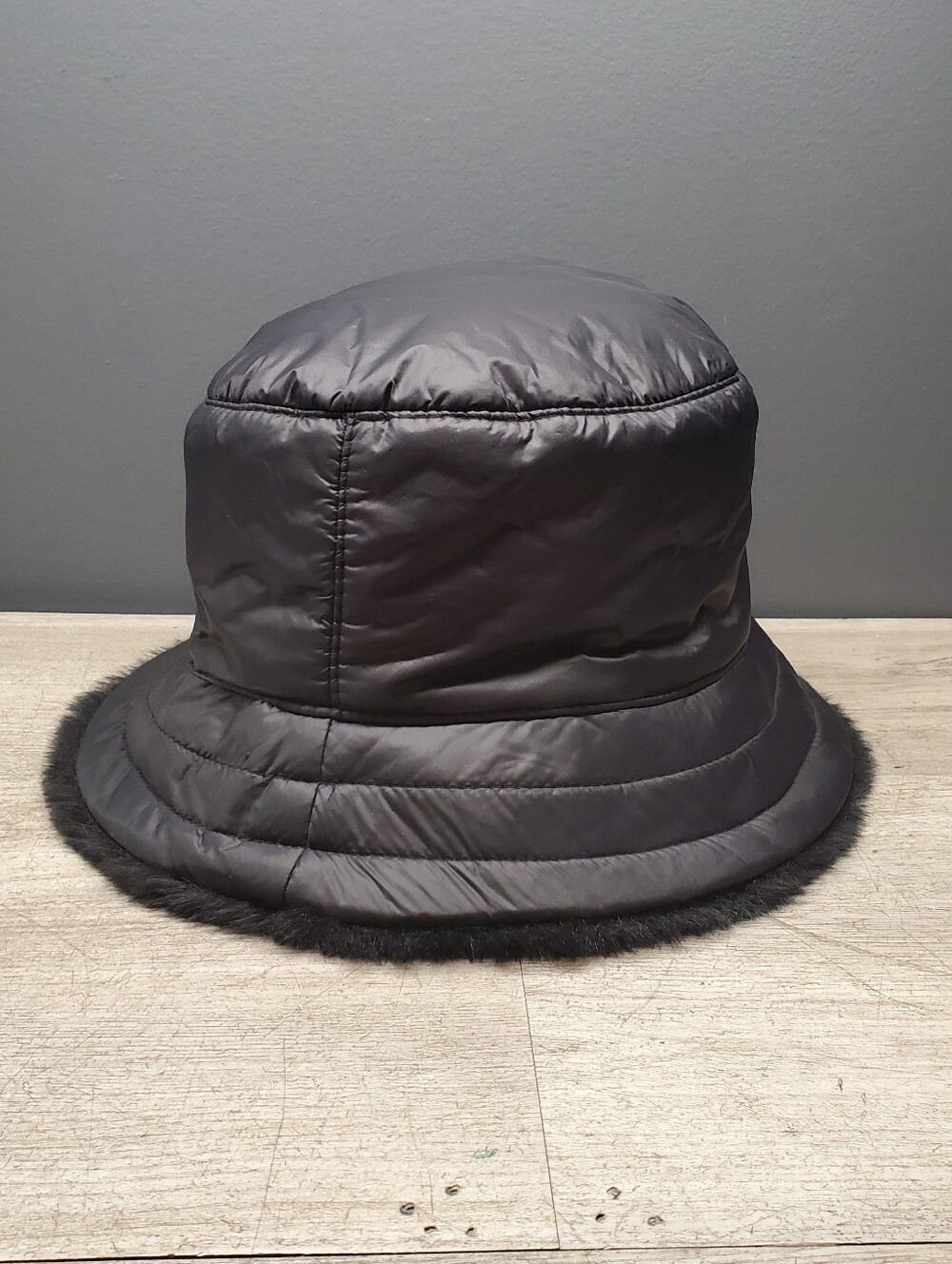 Torrid black puffer/faux fur hat Size M/L